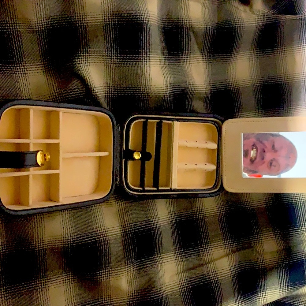 Fucking kick ass jewelry box I think !